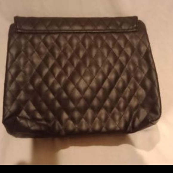Adrian Arpel - Black quilted snap front Makeup/ toiletry bag with 2  clear inner - Picture 2 of 5